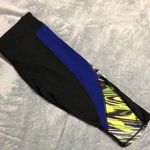 Fabletics workout capris- size large